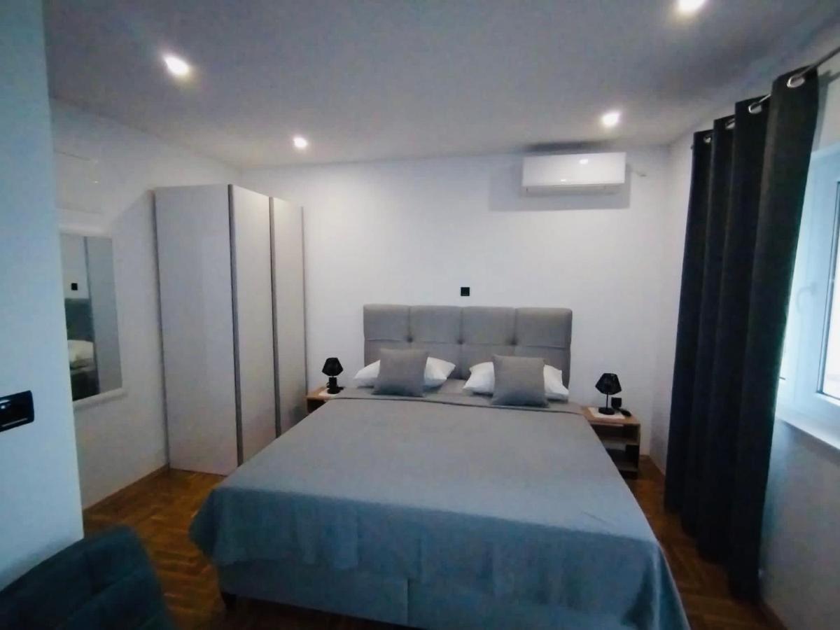 Apartment Aurora Hvar Town Exterior photo